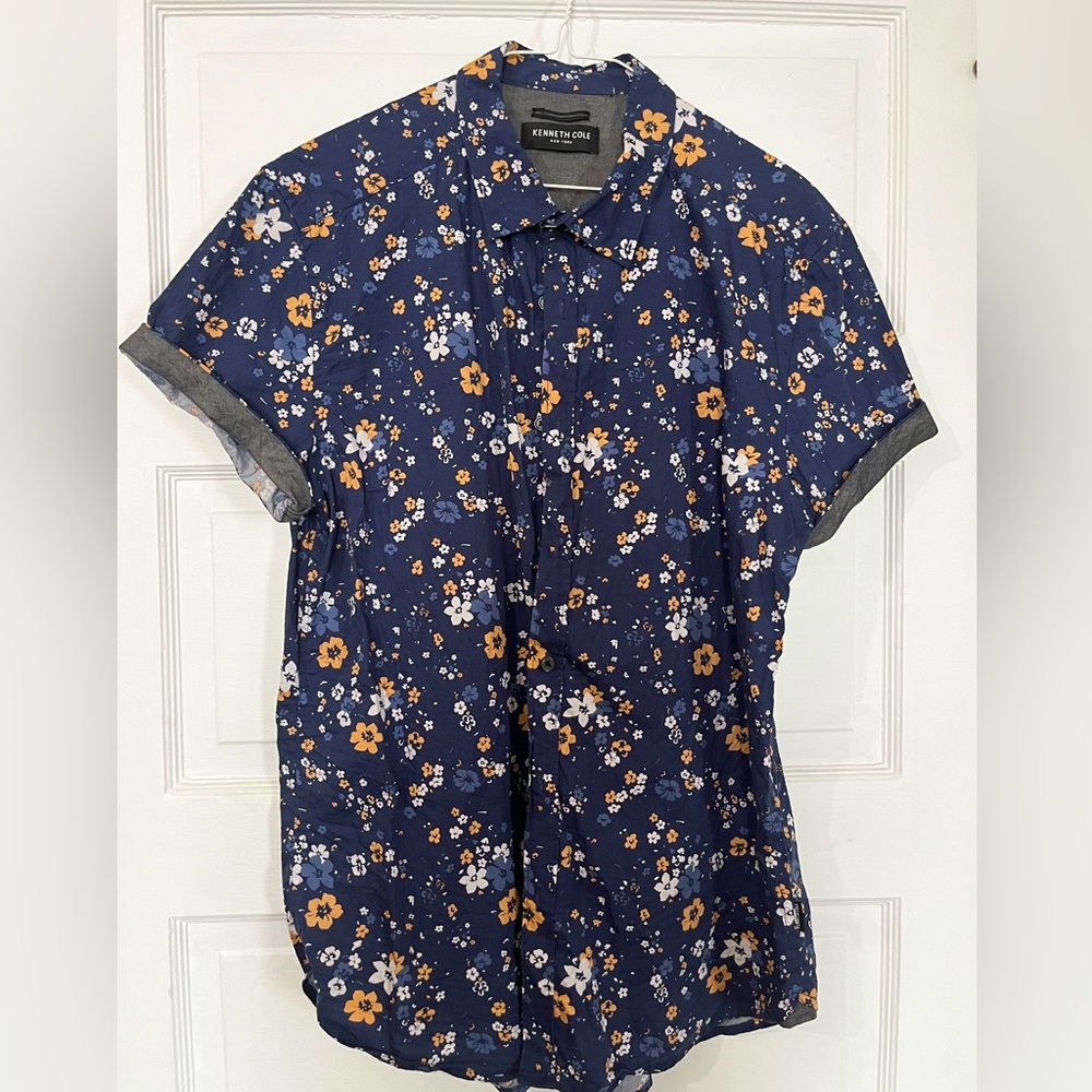 Kenneth Cole Men’s Short Sleeved Button Down Shirt